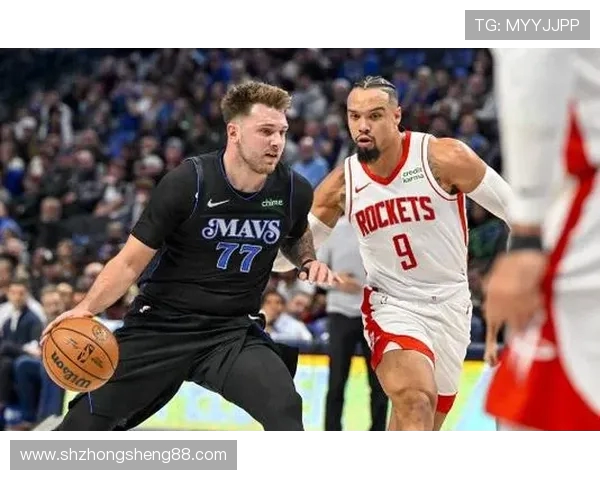 火箭对爵士精彩对决无插件直播全程回放与赛后分析